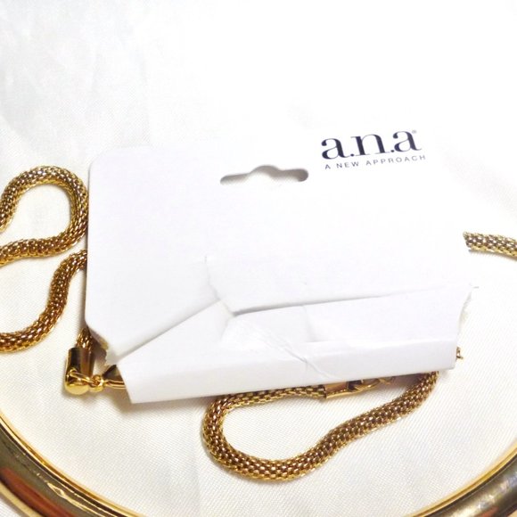 A.N.A. Curved Bar Necklace Gold Tone NWT NOS Penney's Perfect but Tag has cut - Picture 5 of 6